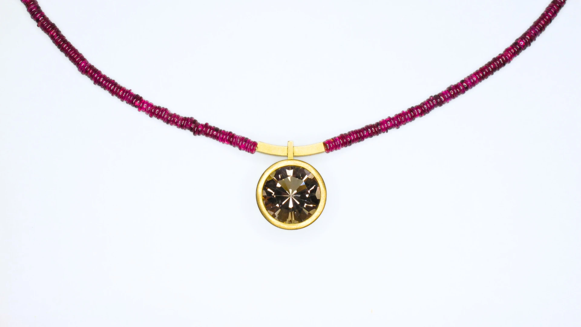 Rhodolithkette mit Rauchquarz